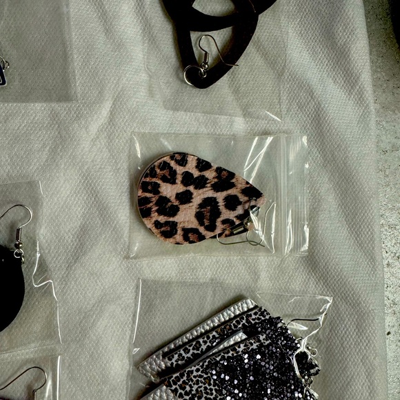 24 multiple color drop earrings. Extremely light weight! - Picture 3 of 8